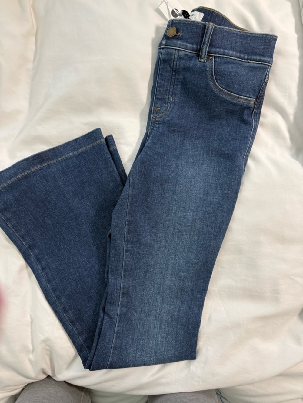 SPANX shape Original EveryWear Flare Jeans  small petite